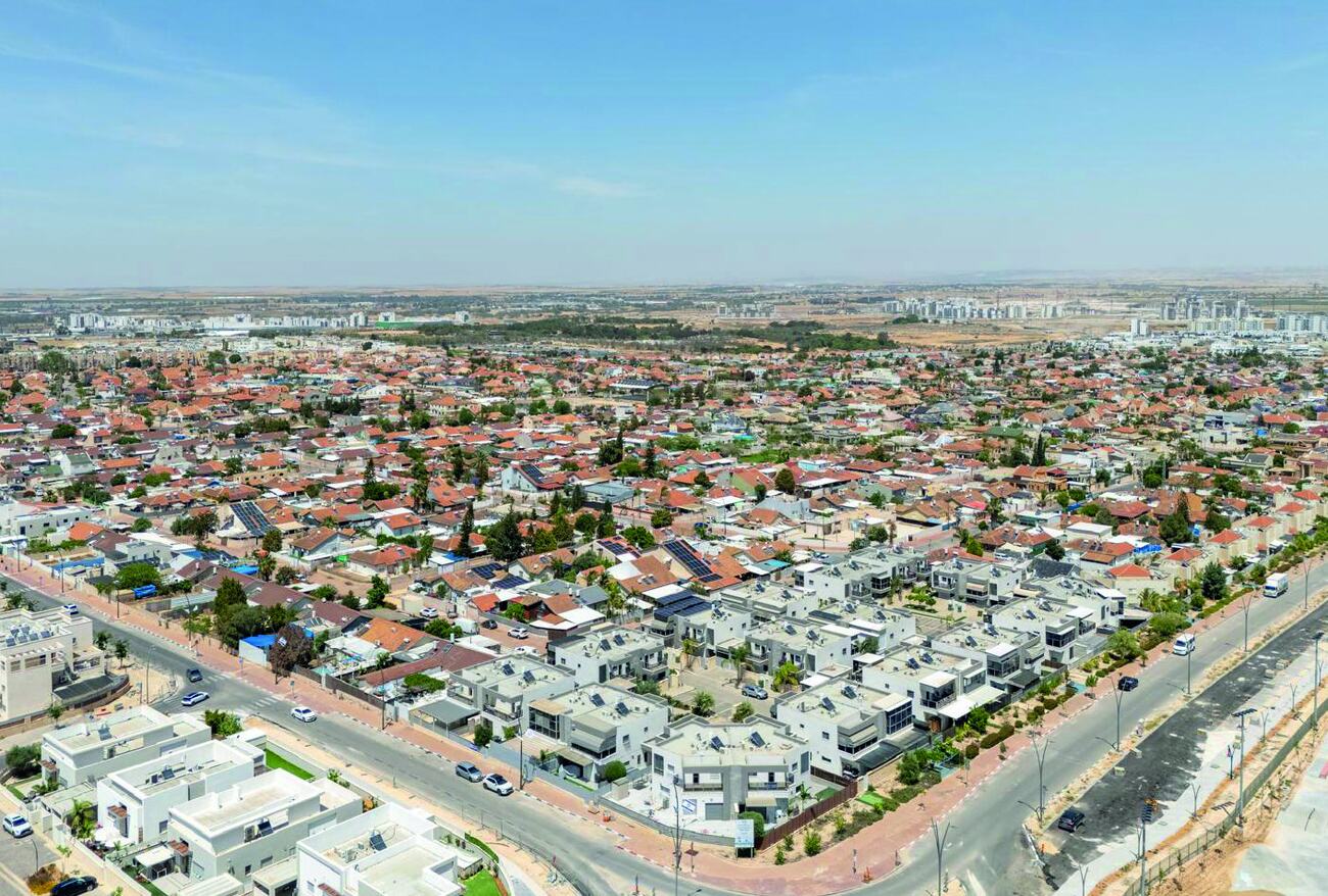 מבט אווירי על שכונות העיר אופקים